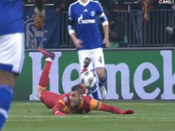 Hakem penaltıyı vermedi