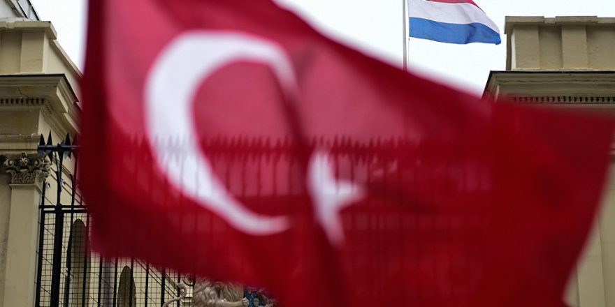 Hollanda, Türkiye'deki büyükelçisini resmen çekti