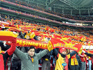 GS’li taraftarlardan Fener’e büyük jest!