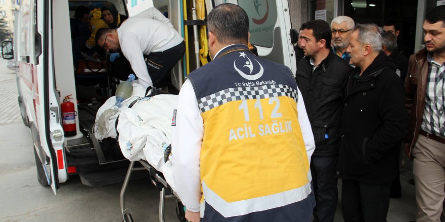 Konya’da 3. kattan düşen genç yaralandı