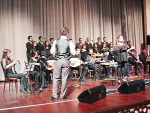 Hekimlik mesleği türkülerle anlatıldı