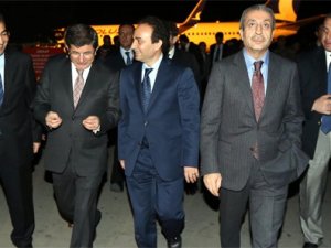 Baydemir'den Davutoğlu'na sıcak karşılama