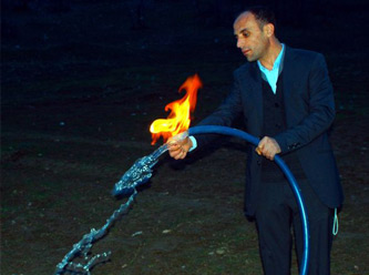 Diyarbakır'da su kuyusunda doğalgaz bulundu