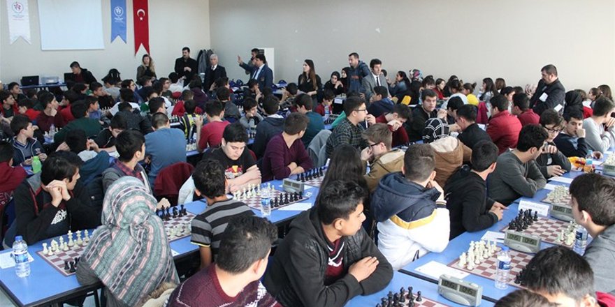 Satranç'ta hamleler okullar için yapıldı