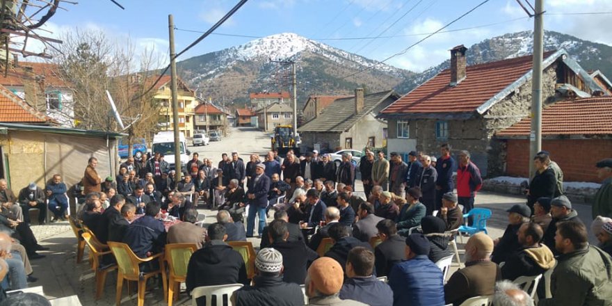 Derebucak yöneticileri Çamlık'ta halkla buluştu