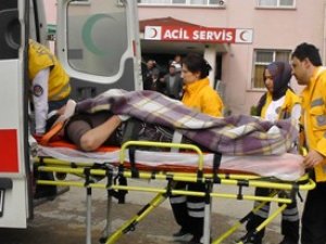 Taksi ile otomobil çarpıştı