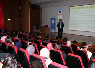 Üniversite Adaylarına 'sınav kaygısı' semineri