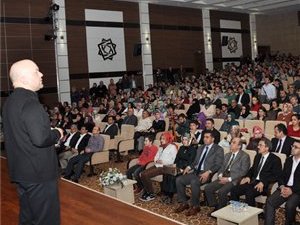 Meram'da ''Çanakkale Savaşı'' konferansı
