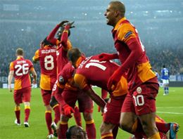 Galatasaray asıl voleyi böyle vurdu