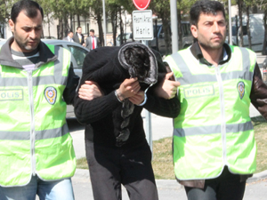 Cami hırsızı yakalandı!