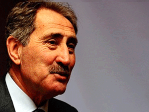 ‘Başbakan bana 5.5 yıl tahammül etti’