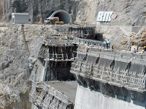 Ermenek HES Barajı su tutmaya başladı