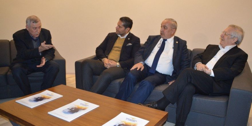 Aziz Yıldırım’dan Konya Fenerbahçeliler Derneğine ziyaret