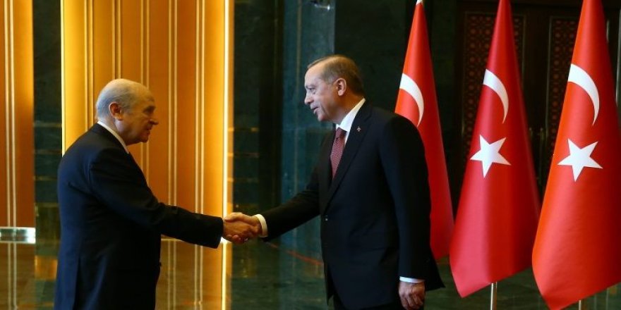 Saadet Partisi tek başına aday çıkarıyor ama AKP ittifak peşinde