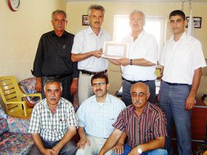 Kulu’da eğitime katkı verenlere plaket verildi