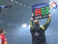 Sneijder-Amrabat’lı ‘fetih’ mesajı komşuyu çıldırttı