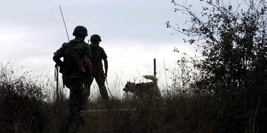 Türkiye tarafına geçen 2 Yunan askeri gözaltına alındı
