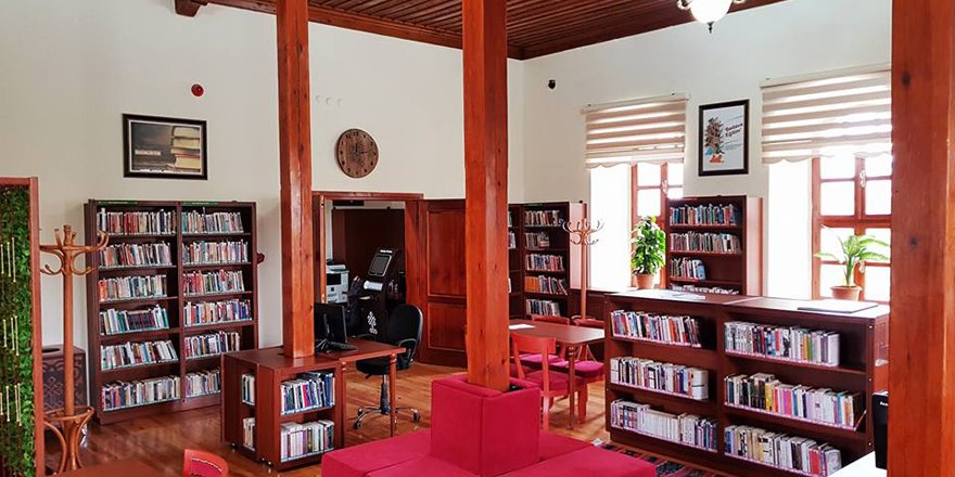 Ilgın'da Halk Kütüphanesi yeni yerinde açıldı