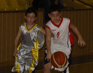 Minikler basketbolda heyecan devam ediyor