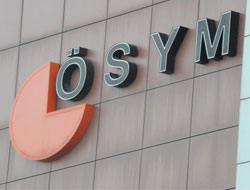 ÖSYM binasında zincirli eylem