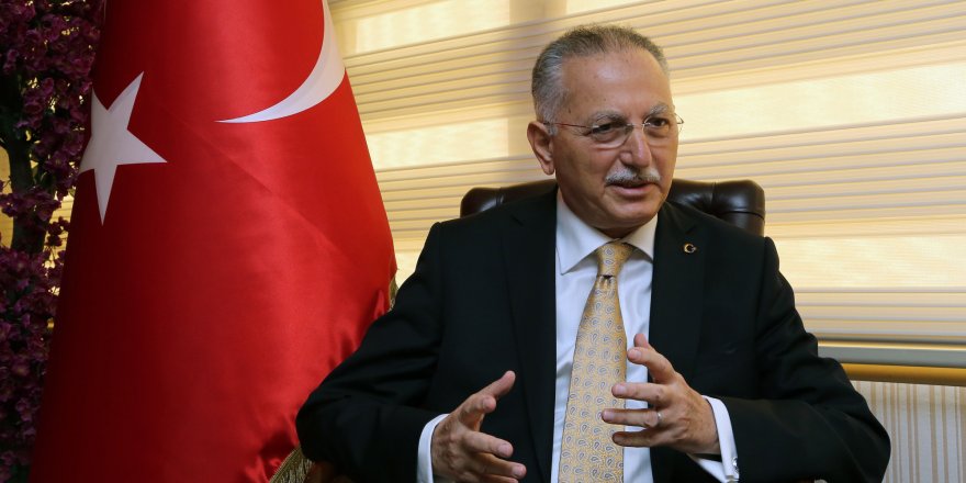 MHP milletvekili Ekmeleddin İhsanoğlu kalp krizi geçirdi