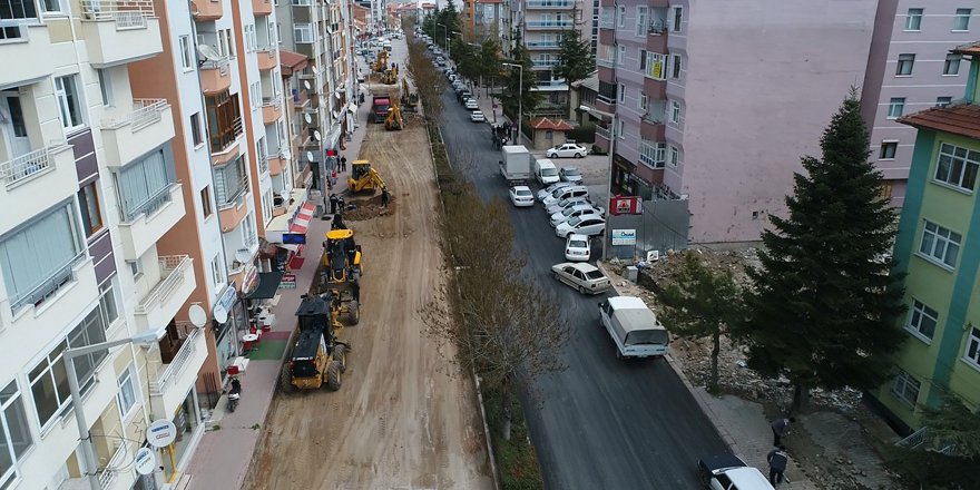 Beyşehir Belediyesi’nden sıcak asfalt atağı