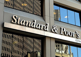 S&P Türkiye'nin notunu artırdı