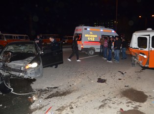 Karaman'da trafik kazası: 5 yaralı