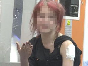 Seyir halindeki otomobile ateş açıldı