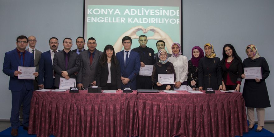 Adalet Sarayı personeli işaret dili eğitimi aldı