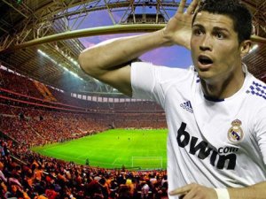 Ronaldo TT Arena'ya Geldi