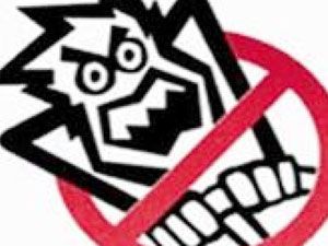 İki motosiklet çarpıştı 2 kişi yaralandı