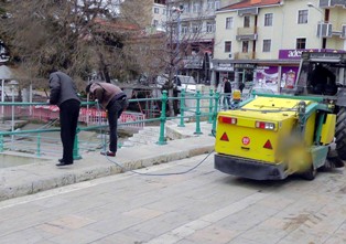 Sinekle mücadele çalışmaları sürüyor