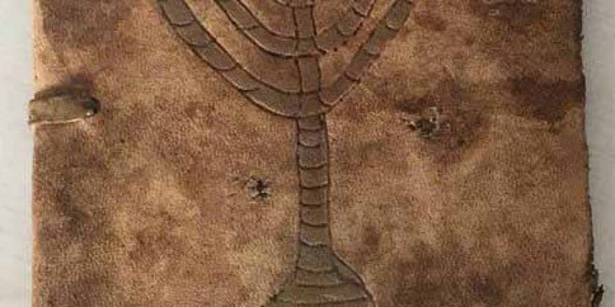 Otomobilde tarihi Tevrat bulundu