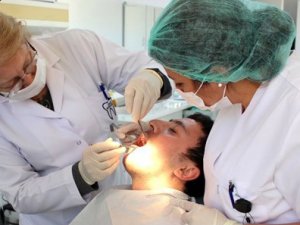 Diş hekimlerinden ağız kanseri uyarısı