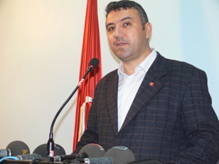 Büyükşehir alay ediyor