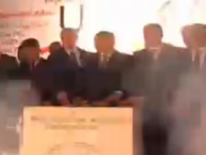 Bakan Eroğlu törende bayıldı!