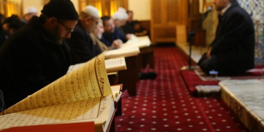 İlahiyatçı Günaydın'dan 'imam hatiplileri deizme yönelten' 100 soru