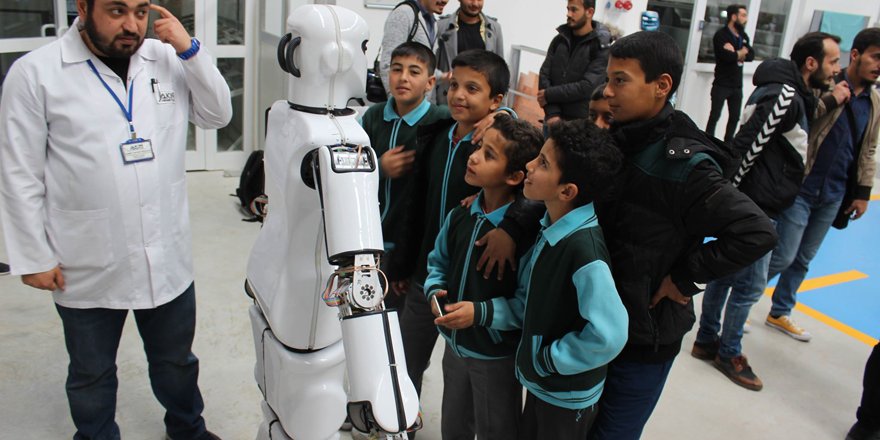 Akınrobotıcs kapılarını öğrencilere açıyor