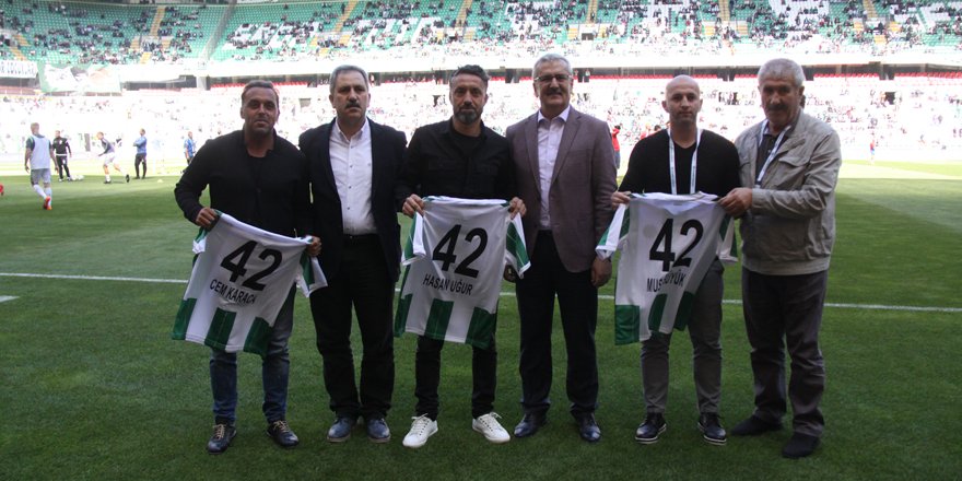 Konyaspor’un 3 oyuncusu onore edildi