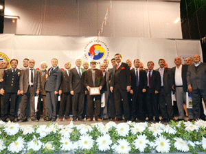 ‘Zenginleşmenin yolu girişimcilikten geçer’