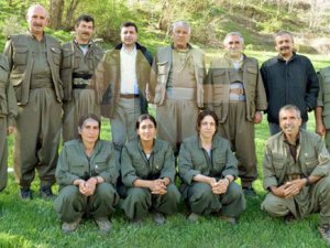 Demirtaş ve Önder’in Kandil pozu