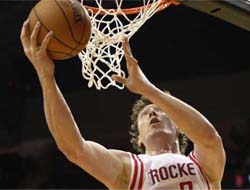 Ömer Aşık’tan ribaunt rekoru