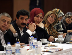 Akil İnsanlar'ın Doğu Anadolu toplantısında tartışma çıktı