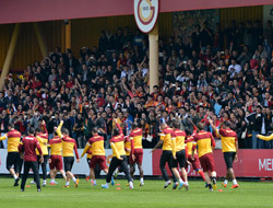 Galatasaray idmanında taraftar çoşkusu