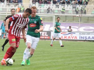 Torku Konyaspor  Adana'ya kilitlendi