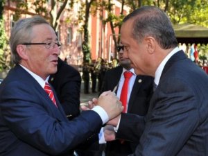 Erdoğan'ın odasında sigara içen başbakan
