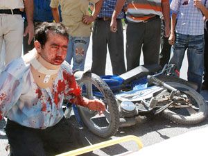 Motosiklet sürücüsü kazada ağır yaralandı