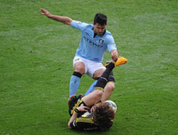 David Luiz Agüero’ya sitem etti