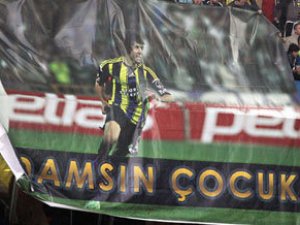 Taraftarlar'dan Salih'e süpriz